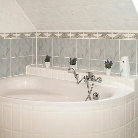 5 Bedroom Stunning In *