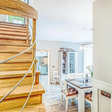 5 Bedroom Stunning In Nyaraló Grzybowo